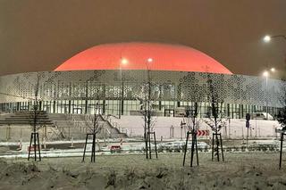 Hala Urania jak Sphere w USA? Podświetlona kopuła robi wrażenie [ZDJĘCIA, WIDEO]