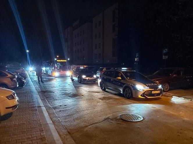Kraków: Setki osób musiały uciekać! "Ujawniono 150 pocisków artyleryjskich" w bloku! [ZDJĘCIA]