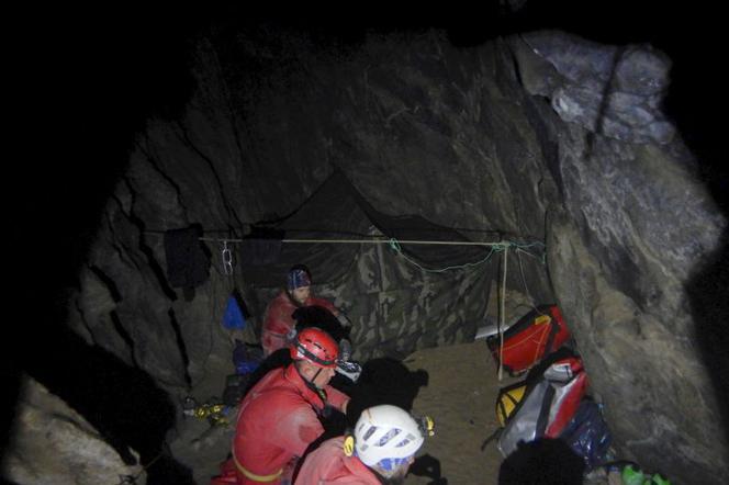 Akcja ratunkowa w Jaskini Wielkiej Śnieżnej