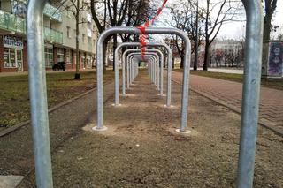 Montaż 3000 stojaków rowerowych w 300 punktach w Warszawie