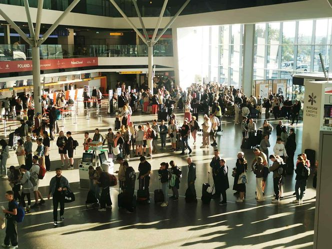Drony nad Polską. Lotnisko Chopina