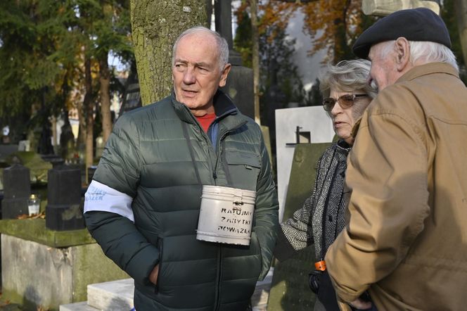 Gwiazdy kwestują na Powązkach