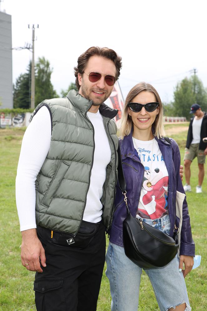 Gwiazdy w terenowych samochodach dzielnie walczyły w zawodach VIP Cross