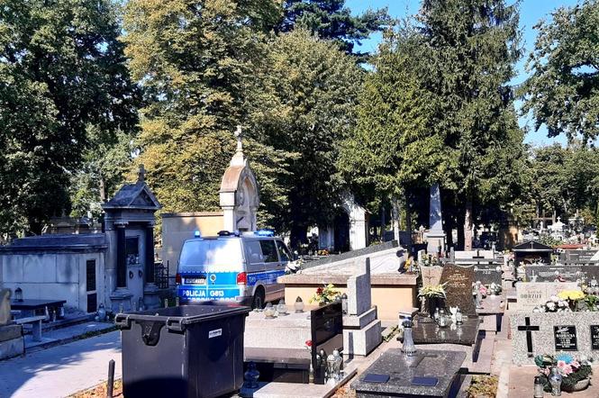 Poważny wypadek na cmentarzu w Nowym Saczu 