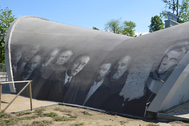 Słynni zakopiańczycy na muralu