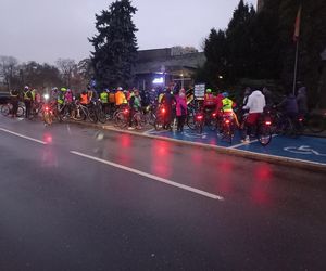 Z Leszna wystartował rajd rowerowy Biało-Czerwono Zakręceni