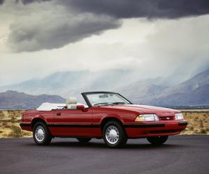Ford Mustang z 1989