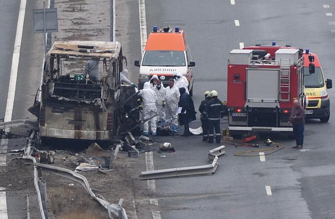 Czteroletnie bliźniaki spłonęły żywcem w autokarze