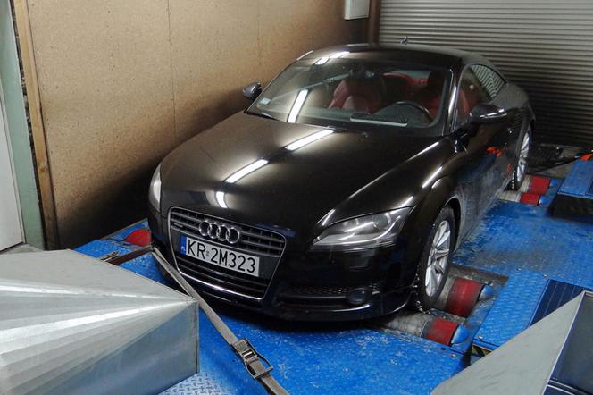 Chiptuning samochodu. Na czym polega modyfikacja elektroniki silnika i podnoszenie mocy