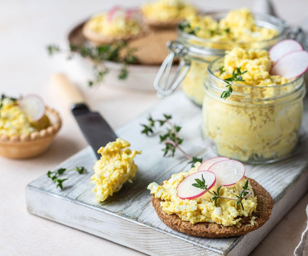 pasta jajeczna z serkiem wiejskim