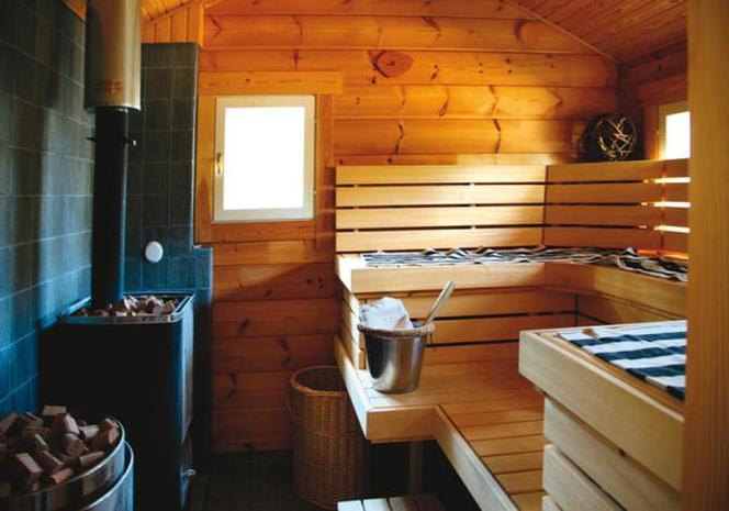 Kąpiel w saunie. Samodzielny montaż sauny