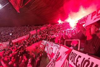 Mecz Czechy - Polska. Kibice ze Świętokrzyskiego dopingowali w Pradze