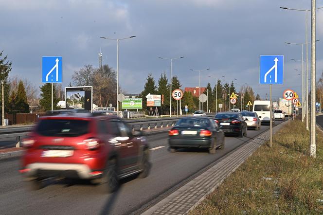 Poszerzenie wylotówki będzie droższe? Wykonawca zapowiedział też duże opóźnienie