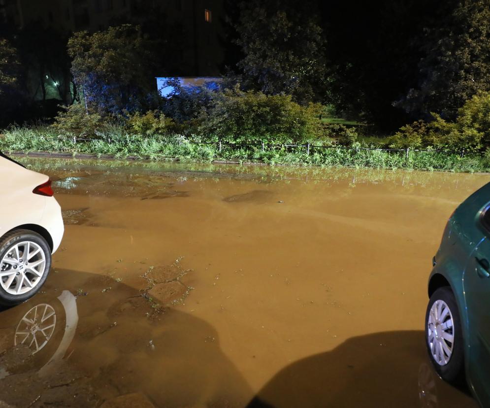 Awaria wodociągowa na Saskiej Kępie