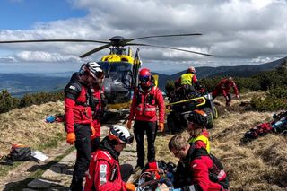 Akcja ratownicza w Karkonoszach. Turysta reanimowany na Słoneczniku [ZDJĘCIA]