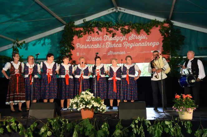 Dzień Tradycji, Stroju i Pieśniczki Regionalnej w Strumieniu 