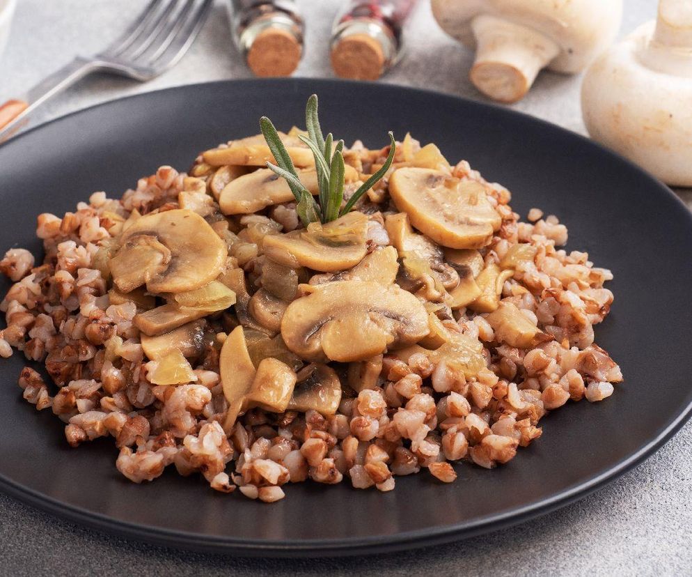 Z tej zdrowej kaszy i pieczarek robię szybki obiad. Smakuje zawsze i każdemu 