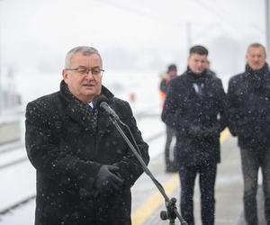 Minister Andrzej Adamczyk otworzył przystanek kolejowy w Zatorze