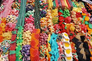 Te darmowe słodycze mają gorzki smak. 26-latka straciła duże pieniądze 
