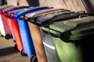 Gdzie wyrzucić przeterminowane leki? Sprawdź, czy robisz to dobrze