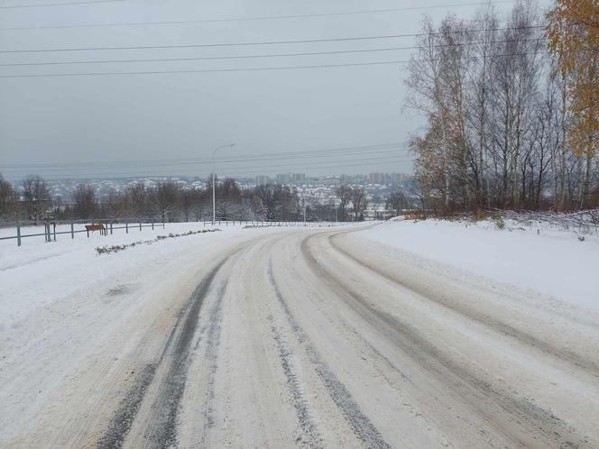 Starachowice zasypane śniegiem (03.12.2023.)