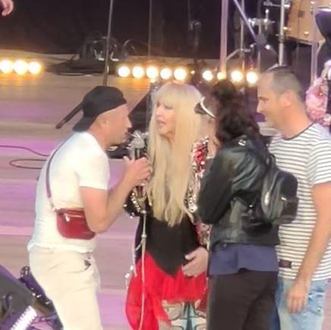 Facet wtargnął na scenę podczas koncertu Maryli Rodowicz. Ochroniarz nie zdążył