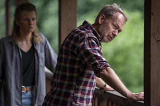 	Profilerka, odcinek 1. Julia Wigier (Wiktoria Gorodeckaja), jej ojciec Stefan Barski (Mirosław Baka)