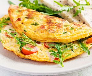 Omlet robię z tymi 2 składnikami. Jest pyszny, szybki i pełen zdrowia 