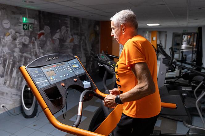81-latek z Poznania biega półmaratony z wnukiem! "Nie trenuję praktycznie tylko w niedzielę"