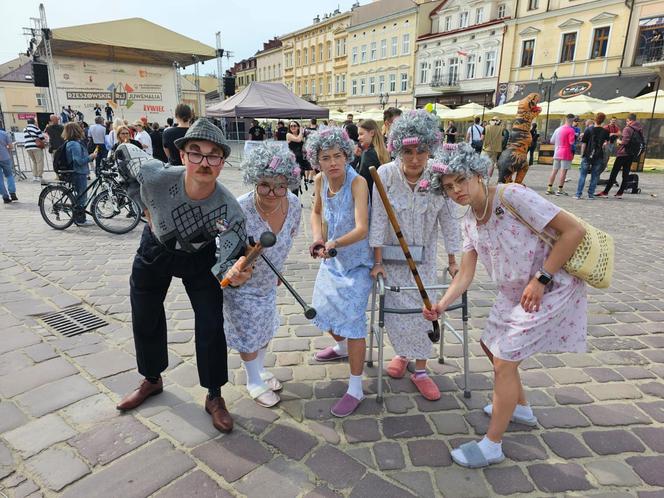 Rzeszowskie Juwenalia 2024. Barwny korowód studentów