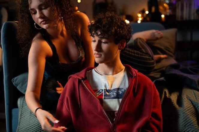 M jak miłość, odcinek 1888. Julita (Sofia Stelmakh), Grzesiek (Borys Wiciński)