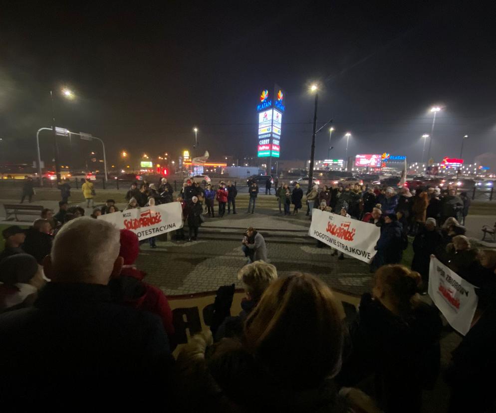 Protest pracowników MOPR w Zabrzu