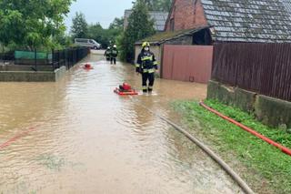 Opolskie: Pierwsze zalania i podtopienia. Ściana wody! To nie koniec?