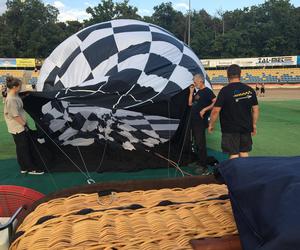 Fiesta balonowa na stadionie GKM-u Grudziądz