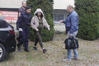 4,5-letni Leoś zakopany za domem. Jego ciężarna matka doprowadzona do prokuratury