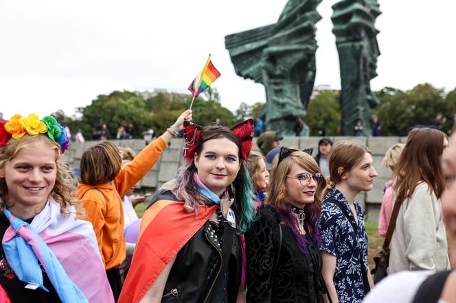 Marsz Równości w Katowicach 2025. Setki ludzi przeszło ulicami miasta. Były protesty