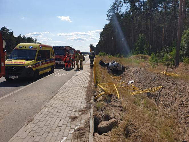 Groźny wypadek w podbydgoskim Bożenkowie! Dwie osoby trafił do szpitala [ZDJĘCIA]