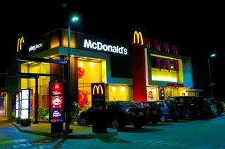 Czy McDonald’s jest otwarty w Boże Narodzenie w Białymstoku, 25.12.2022? Które restauracje będą zamknięte? [LISTA]