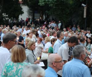 76. rocznica Cudu Lubelskiego. Procesja różańcowa w centrum Lublina