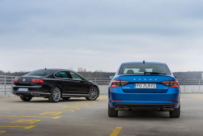 Volkswagen Passat Elegance vs Skoda Superb Sportline
