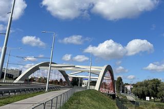 Życie jest warte rozmowy. Na wiaduktach w Lublinie pojawiły się tabliczki dla ludzi w kryzysie