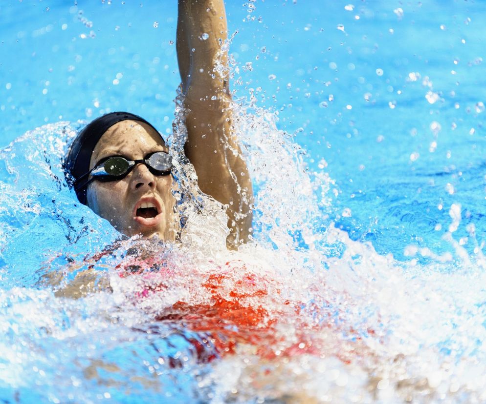 Skurcz mięśni podczas pływania. Jak zapobiegać skurczom mięśni w wodzie?