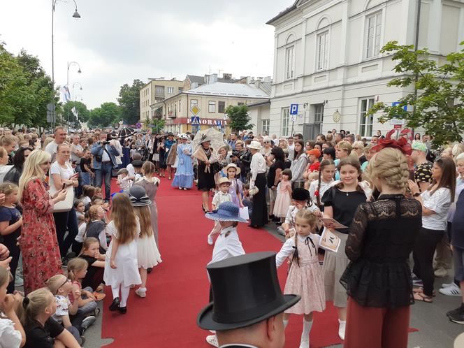 Siedlczanie mogli wsiąść w wehikuł czasu i zobaczyć ulicę Pułaskiego - Piękną sprzed stu lat