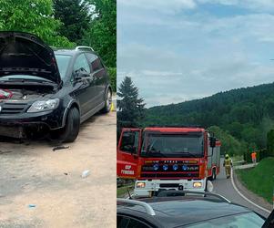 Makabryczny wypadek pod Brzeskiem. 29-letni motocyklista wbił się pod volkswagena. Nie żyje [ZDJĘCIA]