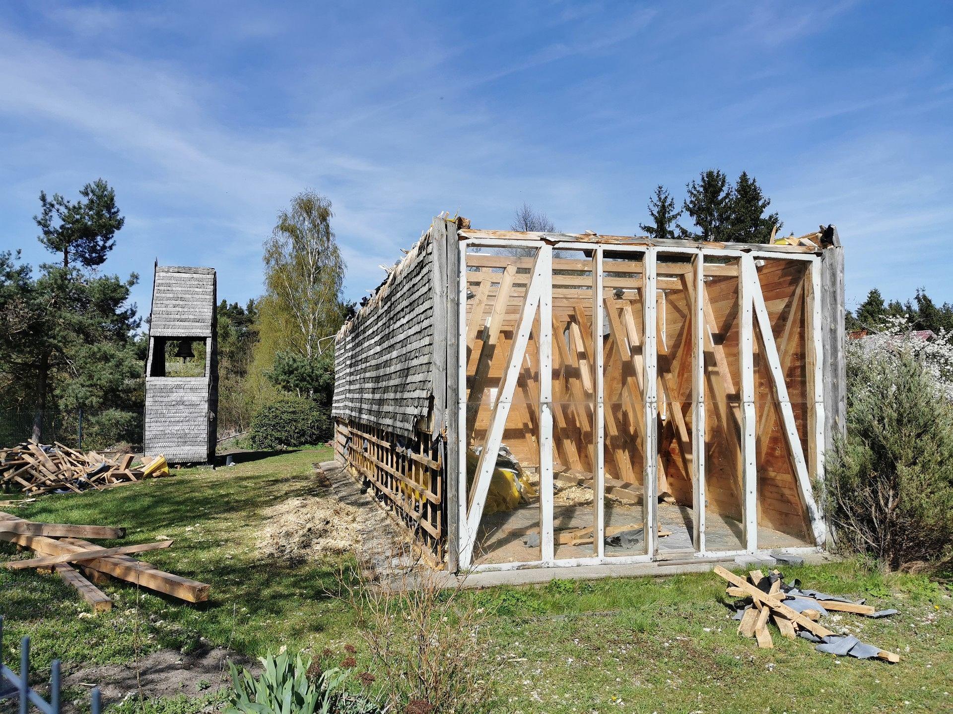 Rozbiórka Votum Aleksa - zdjęcia dzięki uprzejmości redakcji "Gazety Stołecznej"