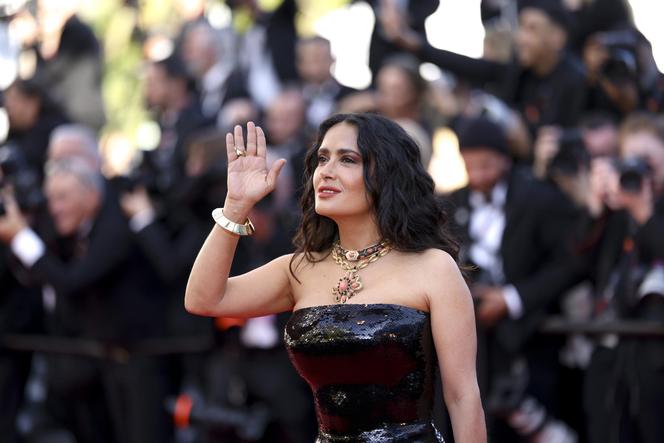 Salma Hayek nic się nie zmieniła przez 20 lat! Te zdjęcia w bikini to hit!