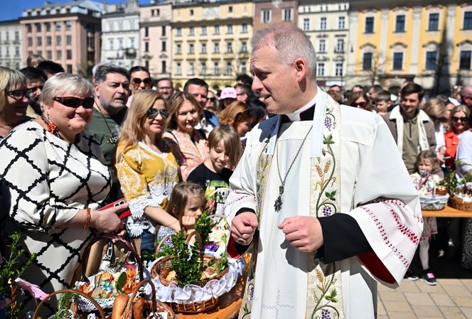 ks. Dariusz Raś