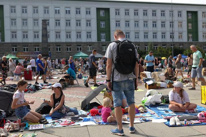 Wyprzedaż garażowa na placu Krakowskim w Gliwicach 