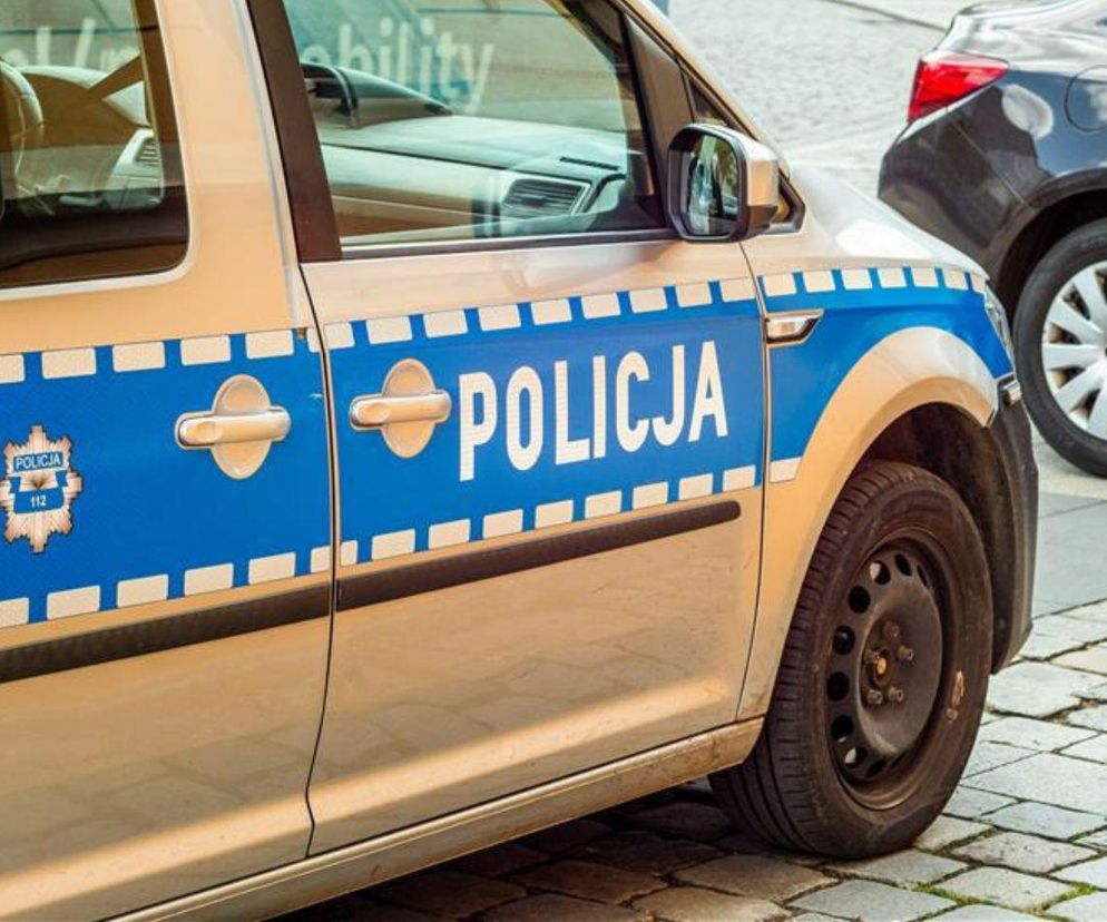 Zapobiegł tragedii na drodze. Policjant z Topólki zatrzymał volkswagena. 45-letni kierowca miał 1,5 promila
