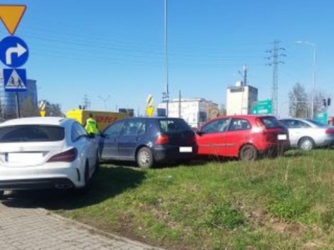 Mistrzowie parkowania w Katowicach. Zobacz unikatowe zdjęcia Straży Miejskiej